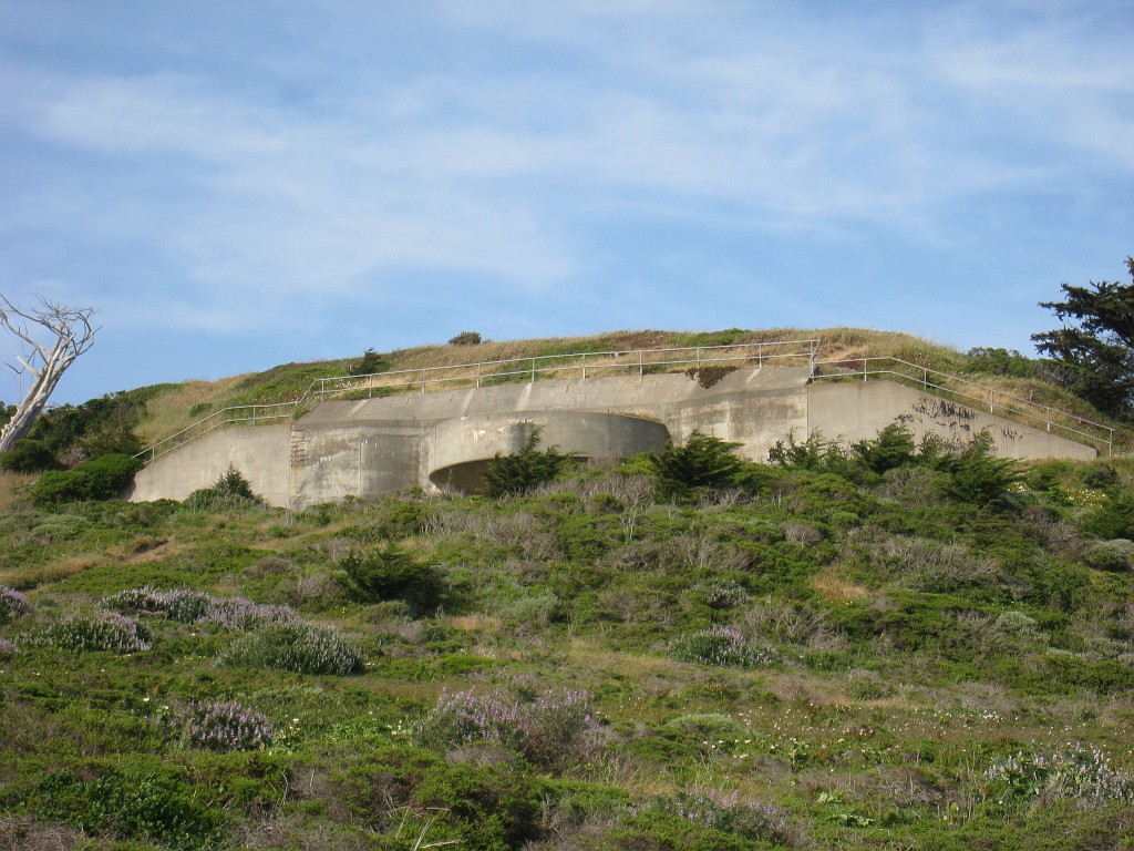 2011 Bay 2 Breakers Friday 0910.JPG - I was able to participate in the 100th annual running of the Bay to Breakers 12K race in San Francisco California. A weekend for sightseeing and racing.